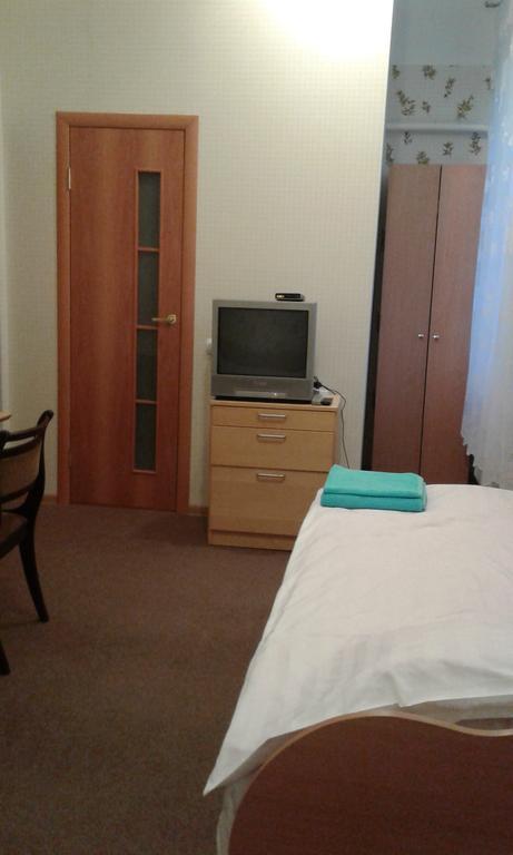 Viesu Maja Ezerkalns Hotel Krāslava Екстериор снимка