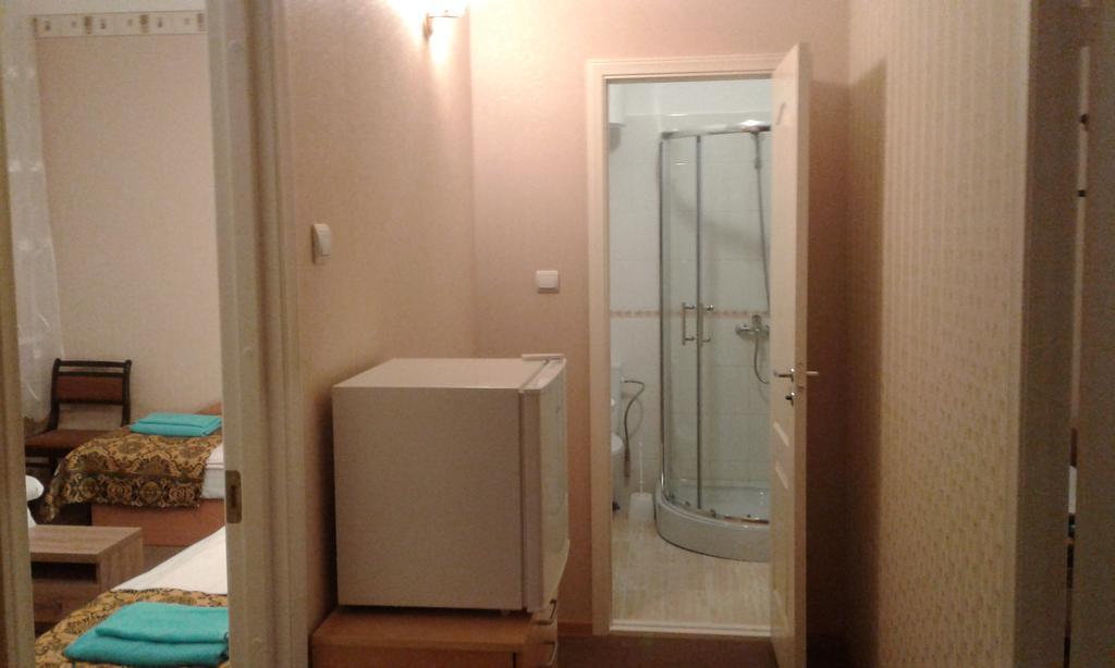 Viesu Maja Ezerkalns Hotel Krāslava Екстериор снимка