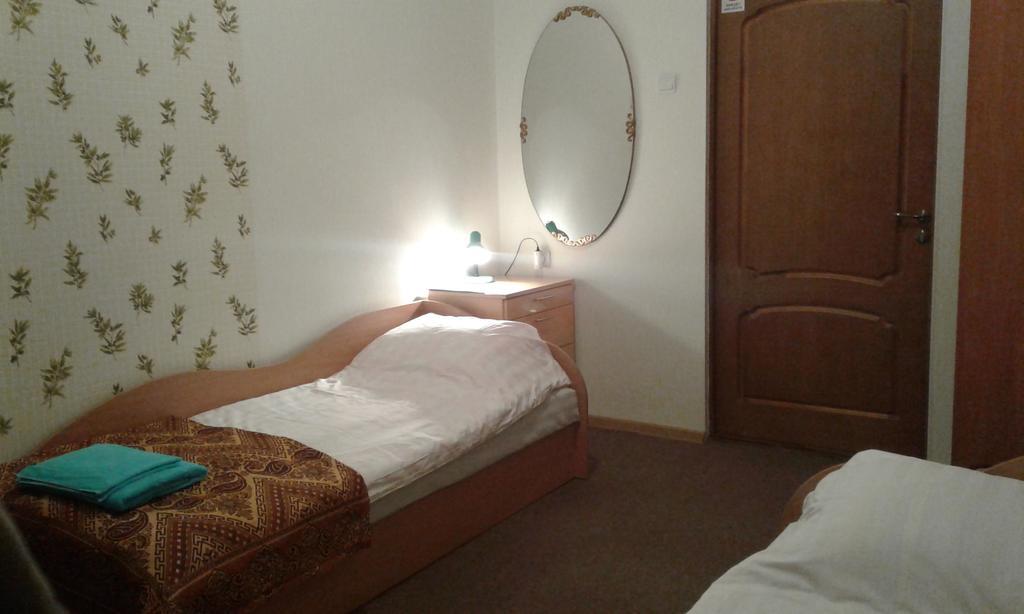 Viesu Maja Ezerkalns Hotel Krāslava Екстериор снимка